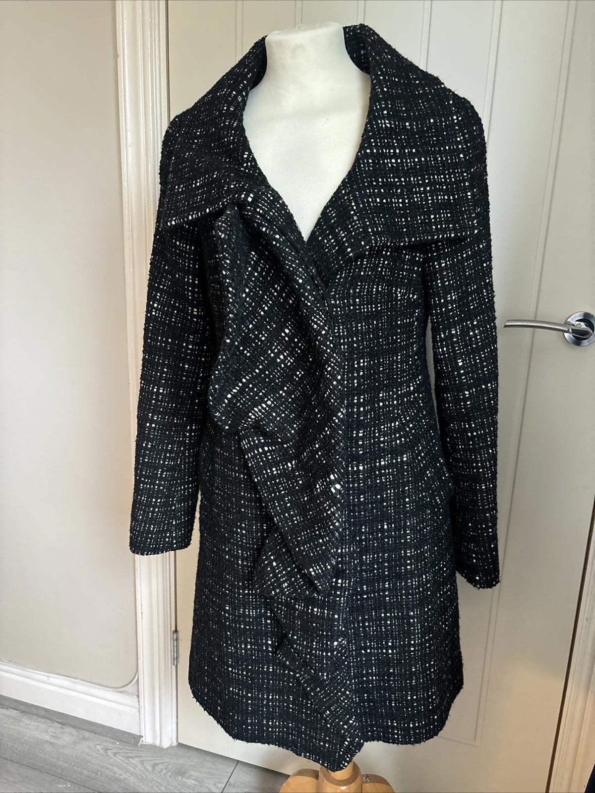 2009 Karen Millen Coat BLACK Woven & WHITE Fleck, 42% WOOL, Ruffled Uk 10