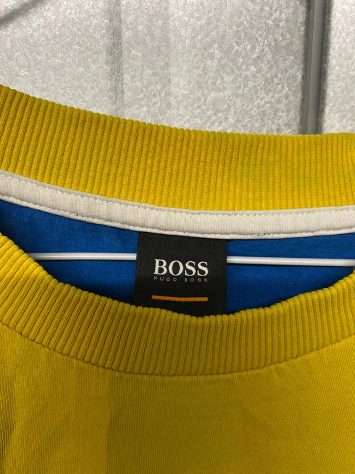Hugo Bosd retro t shirt XL blue/yellow