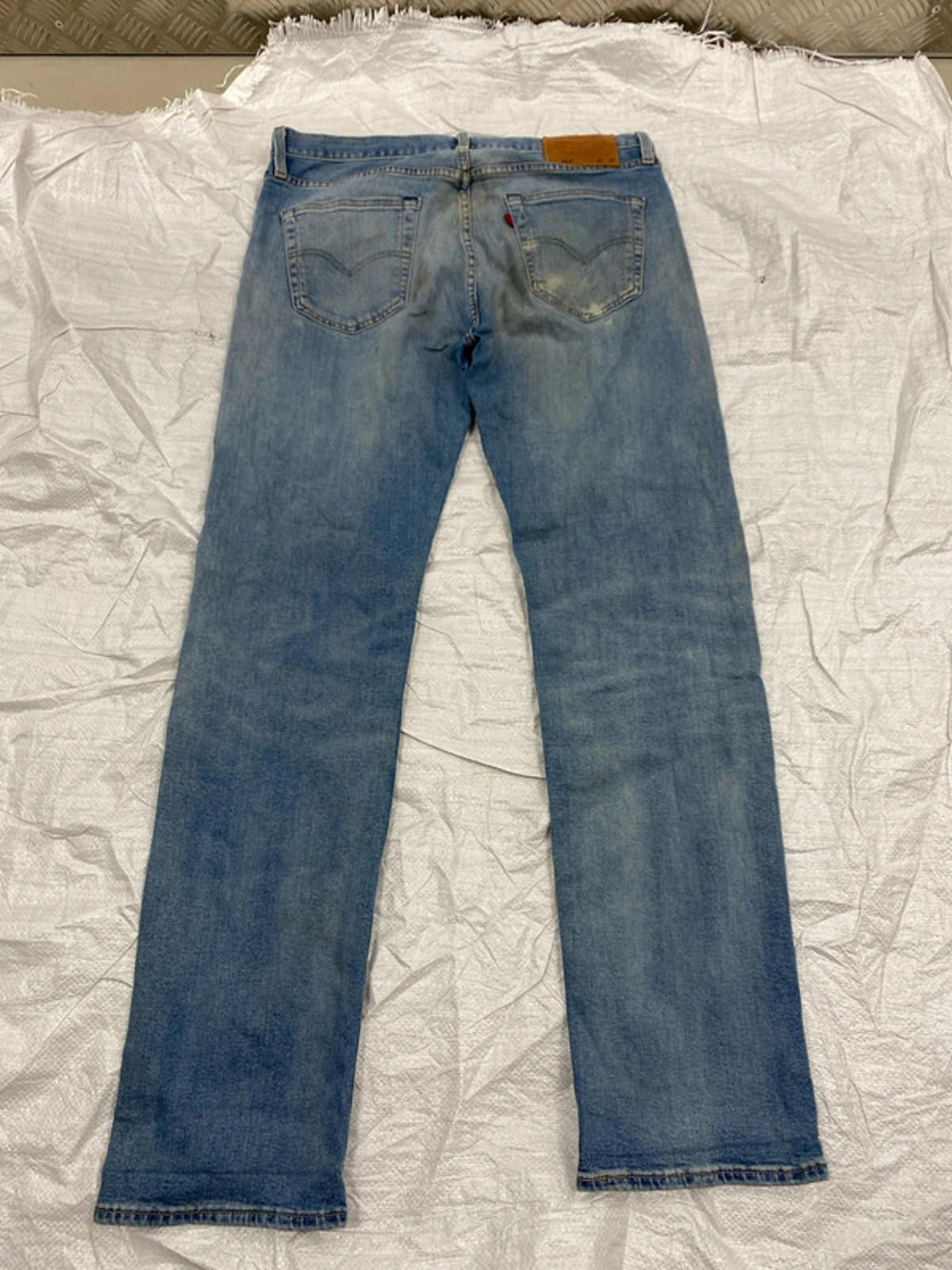 Levi’s premium jeans blue size 32