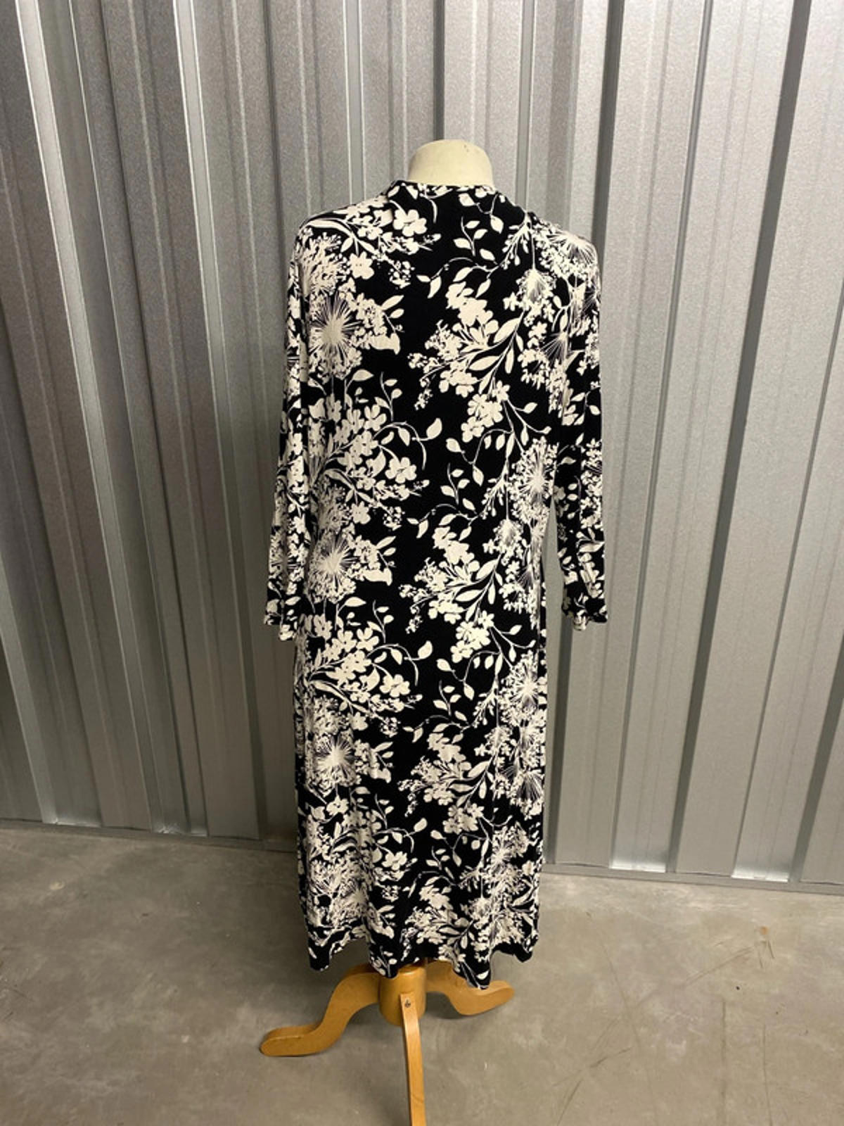 East Dress size 14 black and white pattern