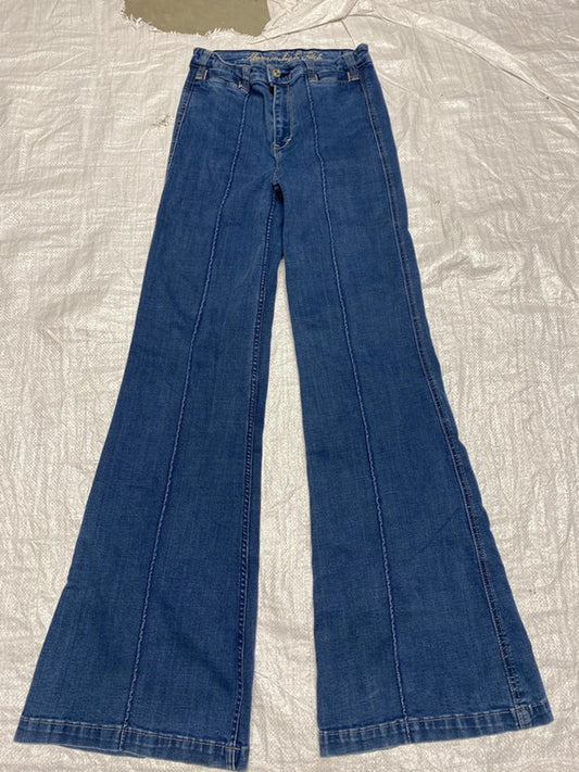 Abercrombie & Fitch Flared Jeans  Size 27.