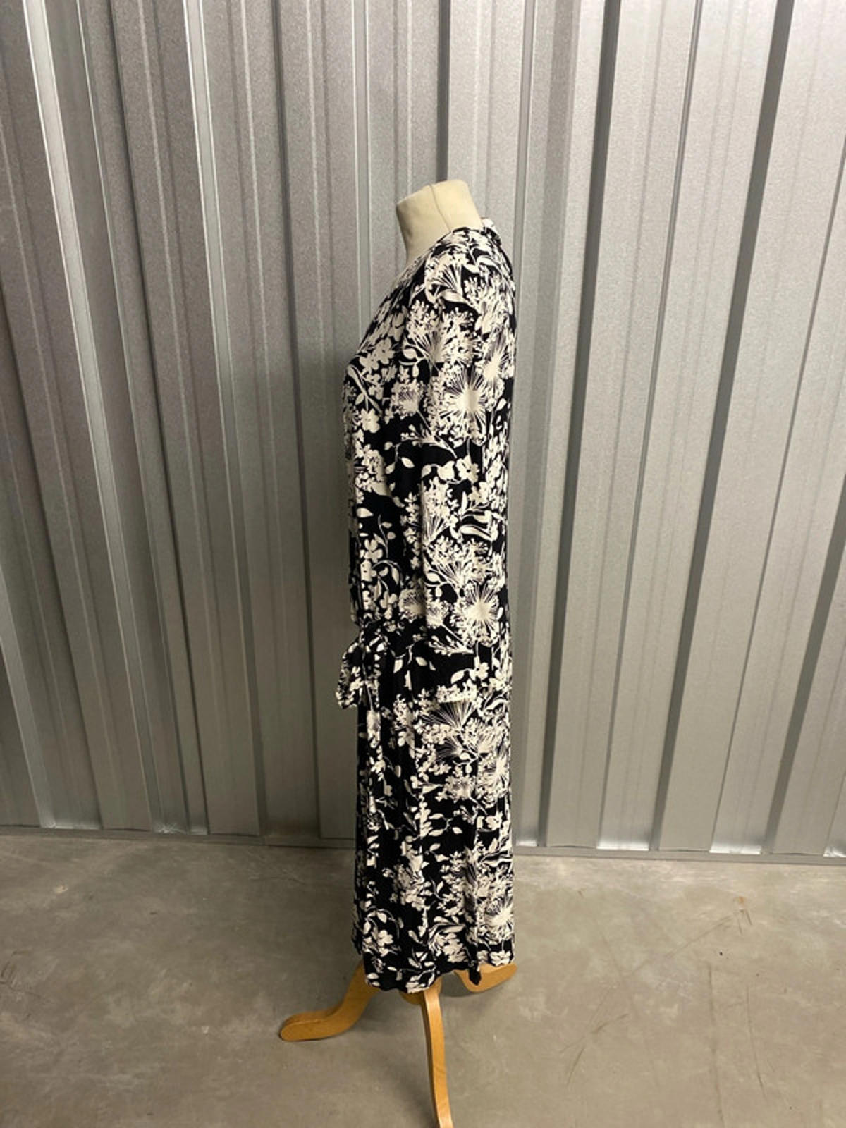 East Dress size 14 black and white pattern