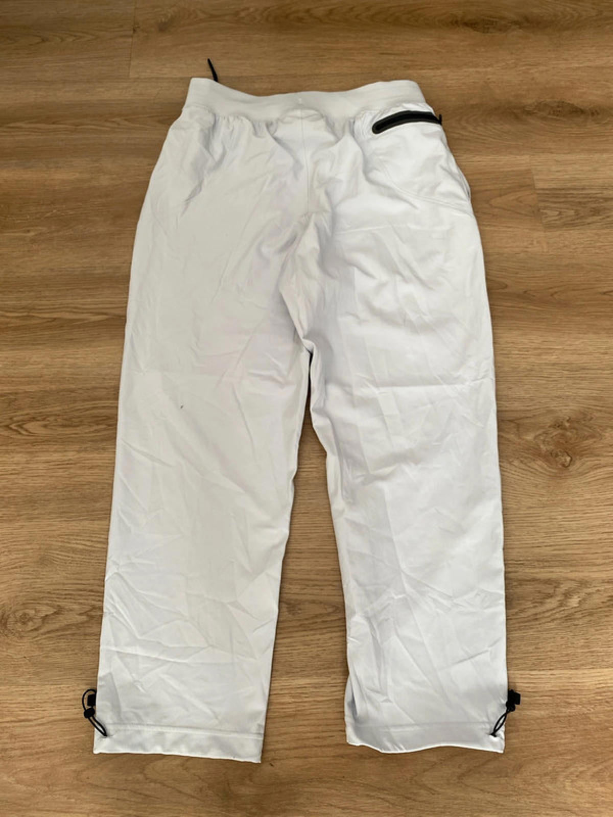 Under Armour loose for joggers medium
