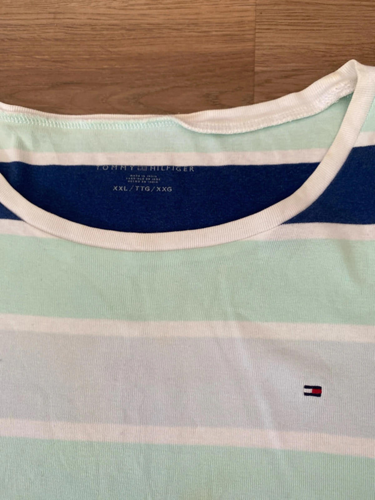 Tommy Hilfiger XXL t shirt retro style mint and blue