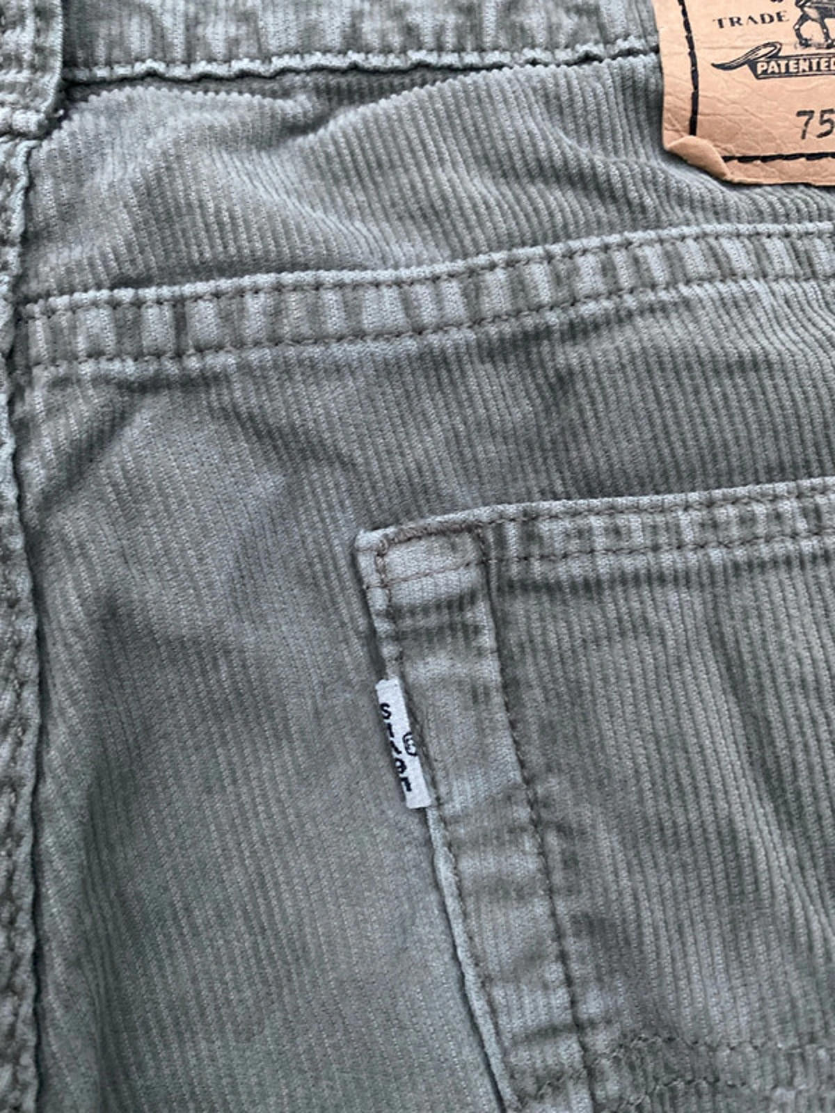 Levi’s Strauss corduroy trousers/ jeans khaki colour  size 36