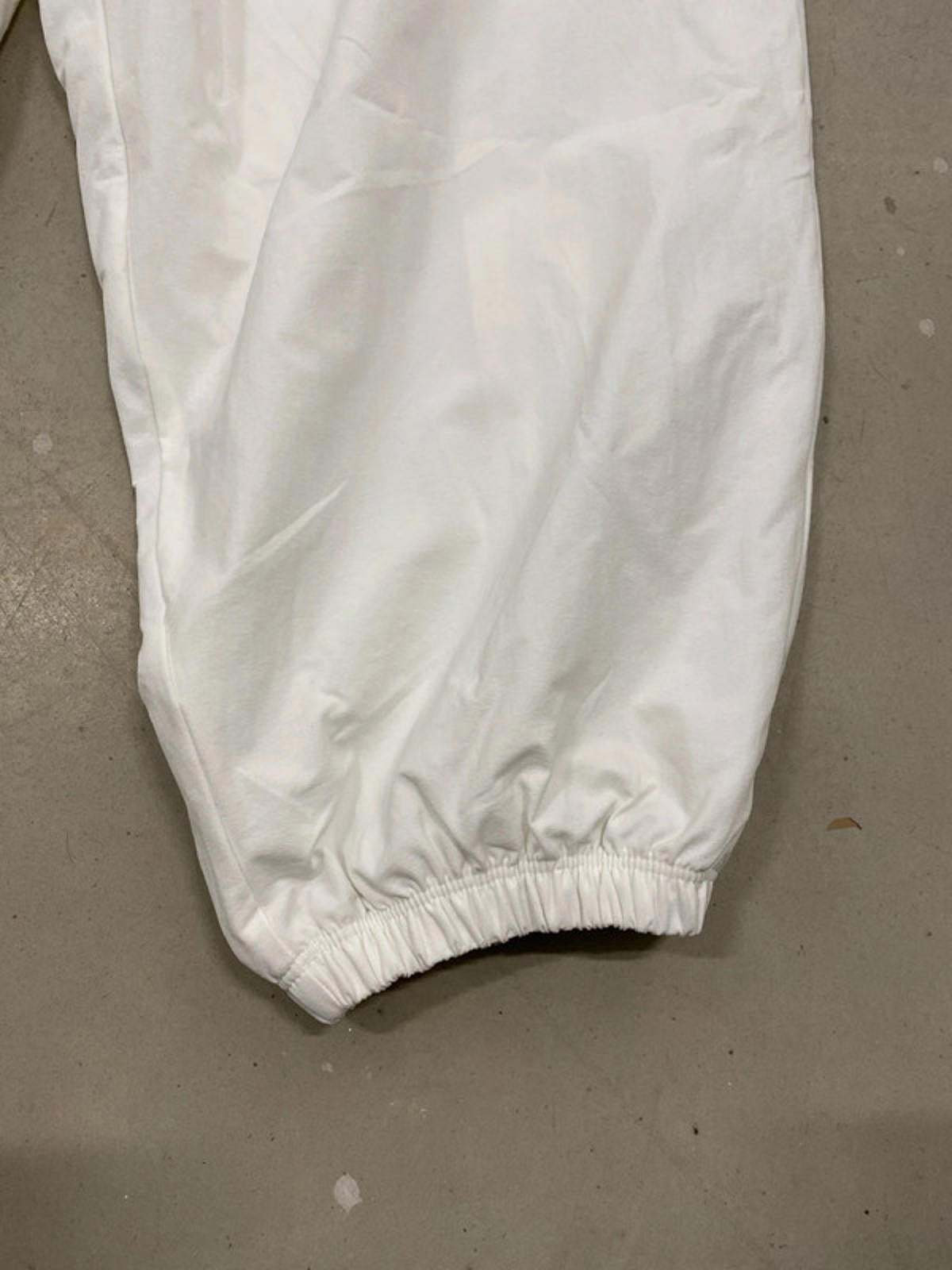 Nike Sportswear baggy shell  XL joggers white