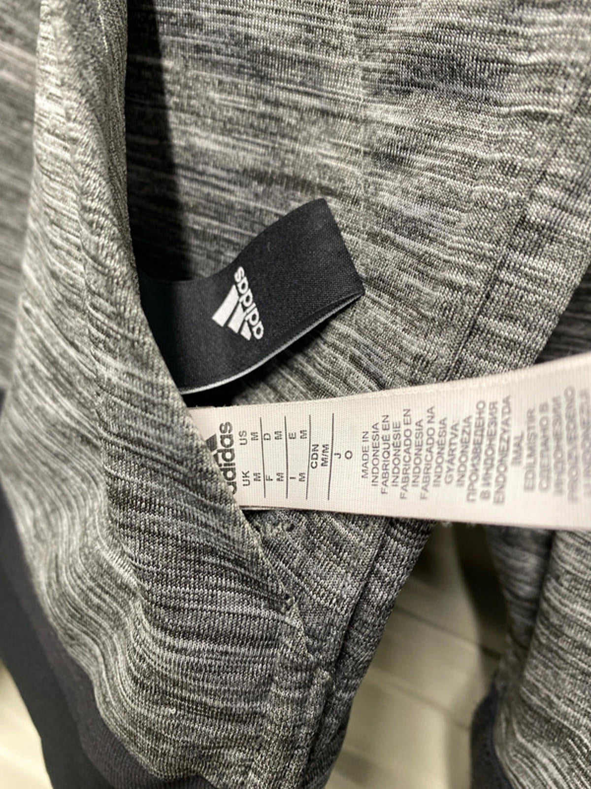 Adidas Reverseable Jacket medium grey / black