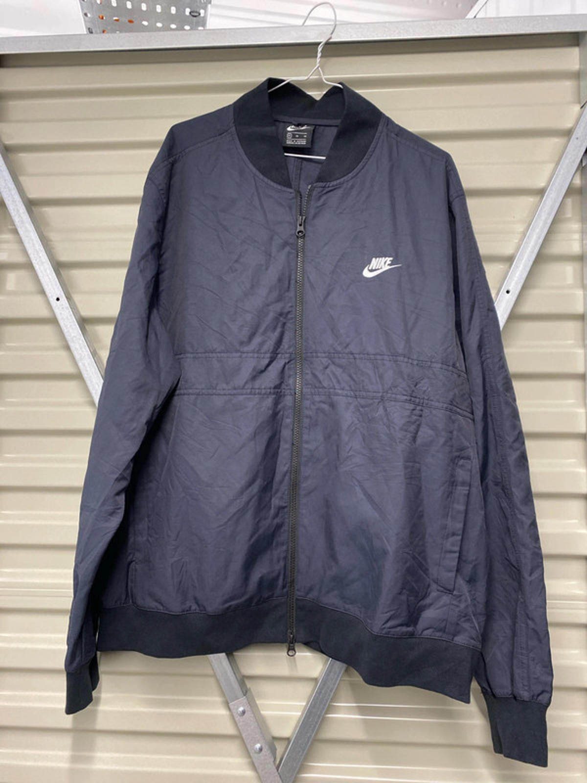 Nike XL lightweight Jacket blue