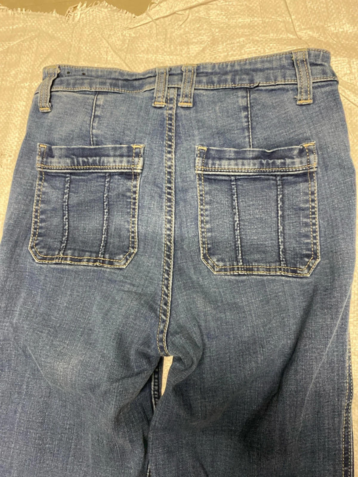 Abercrombie & Fitch Flared Jeans  Size 27.