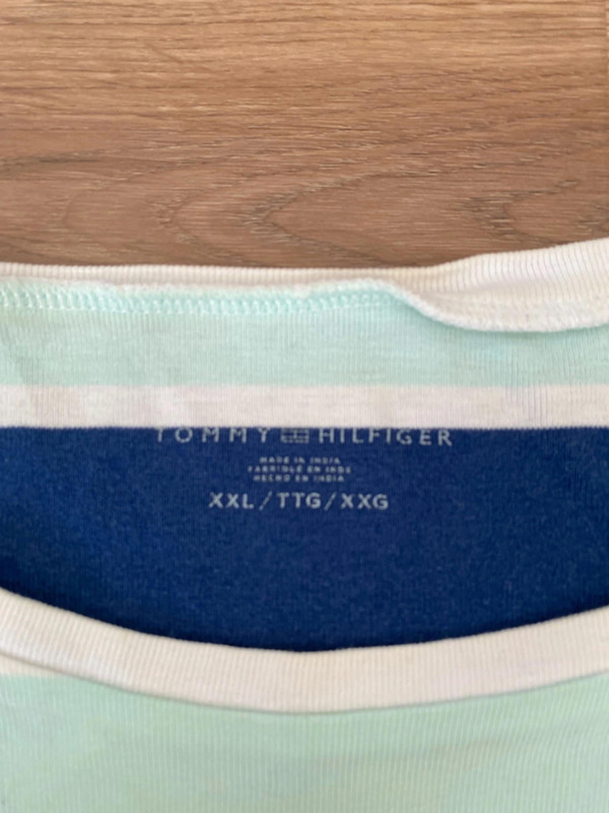 Tommy Hilfiger XXL t shirt retro style mint and blue