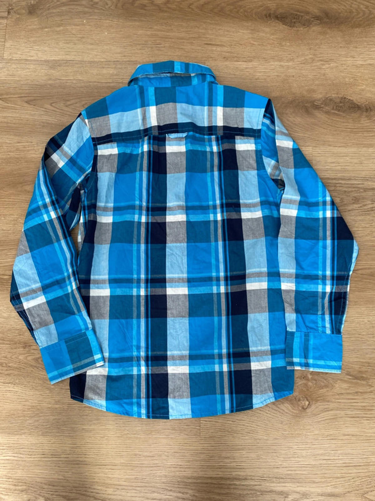 Urban Pipeline boys medium shirt