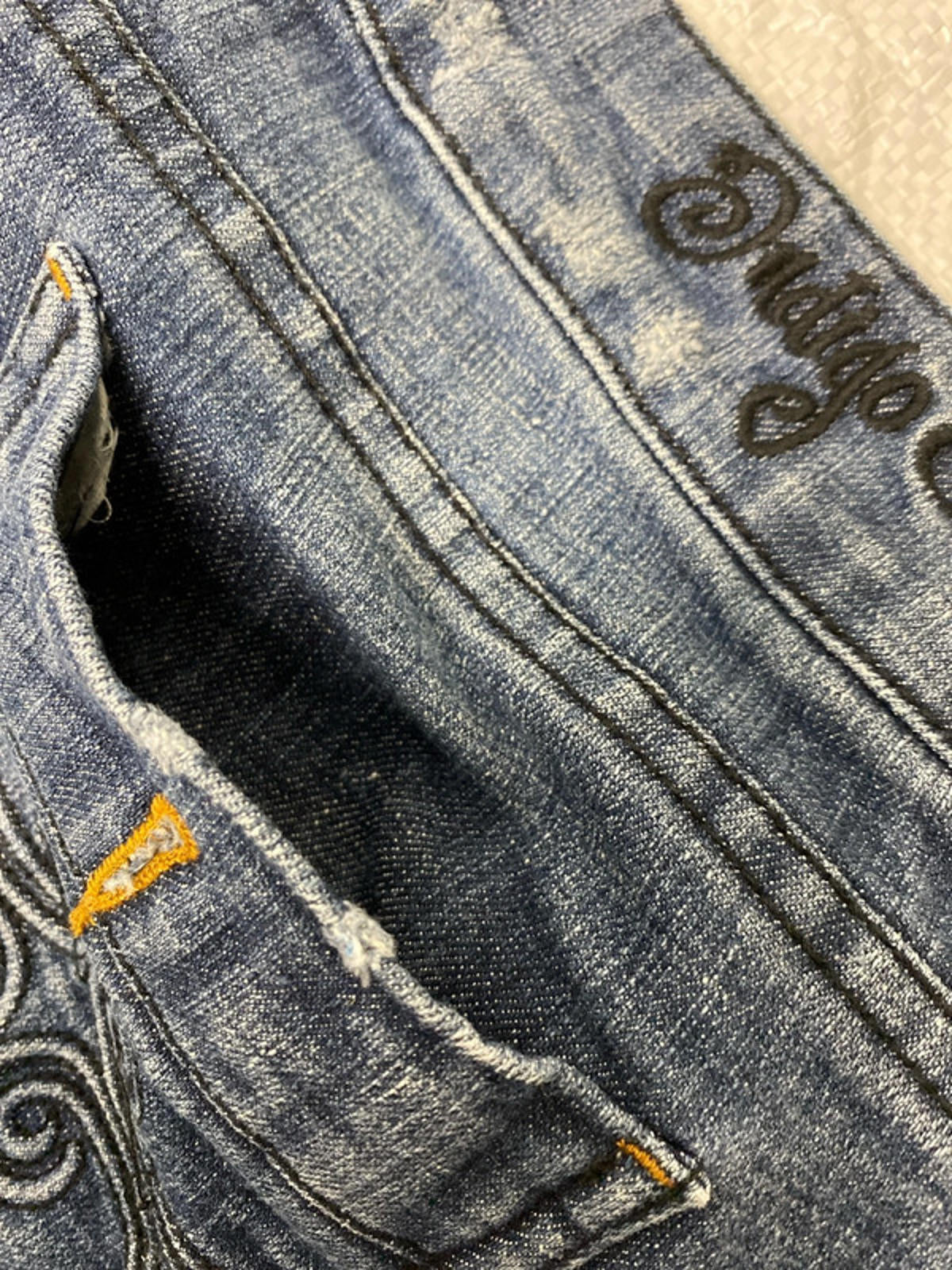 Indigo Rein size 9 slim flared jeans Y2K