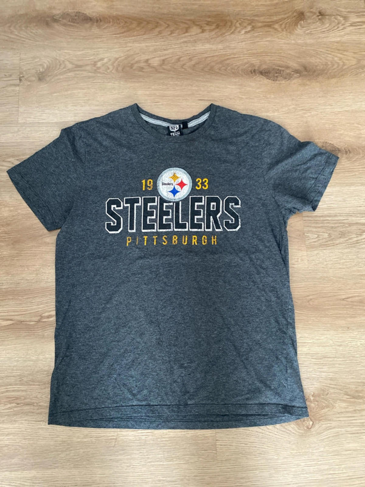 NFL Steelers graphic T-shirt medium grey