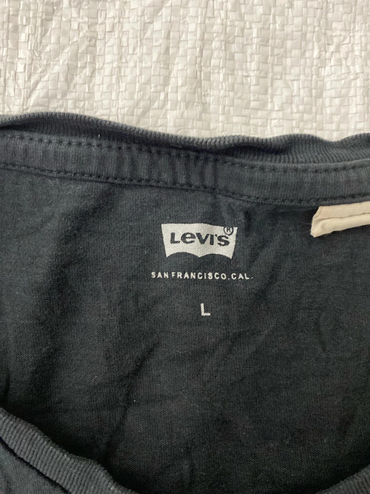 Levi’s mens large tshirt