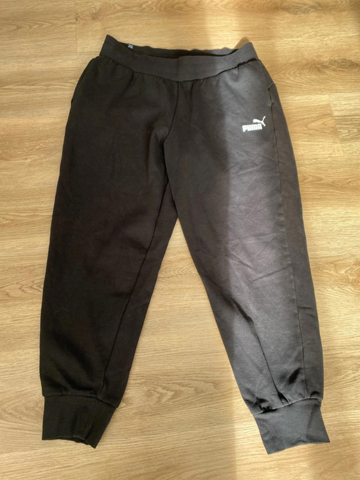 Puma joggers black large