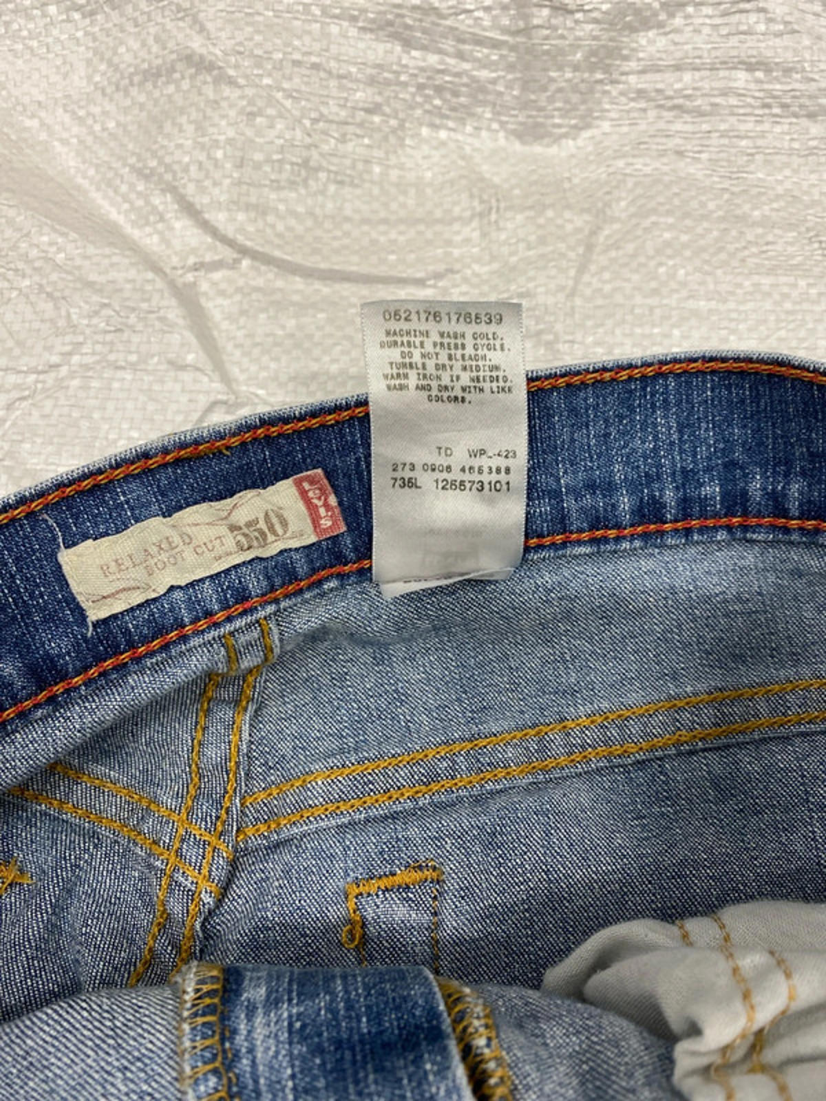 Levi’s Strauss relaxed boot cut 550 jeans