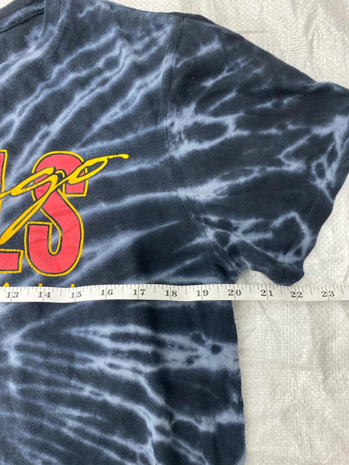 Chicago Bulls tie dye tshirt  M