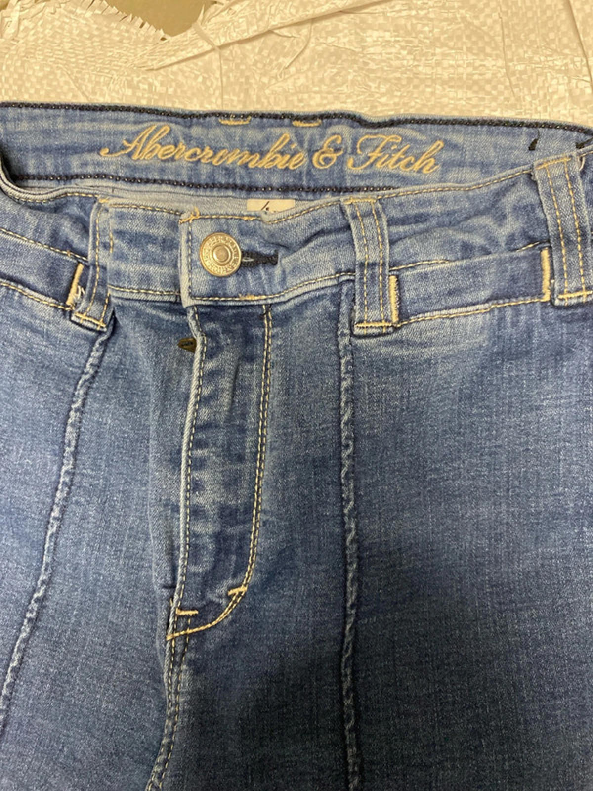 Abercrombie & Fitch Flared Jeans  Size 27.