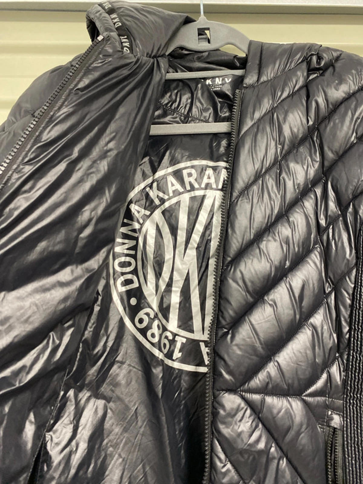 DKNY Puffer coat small