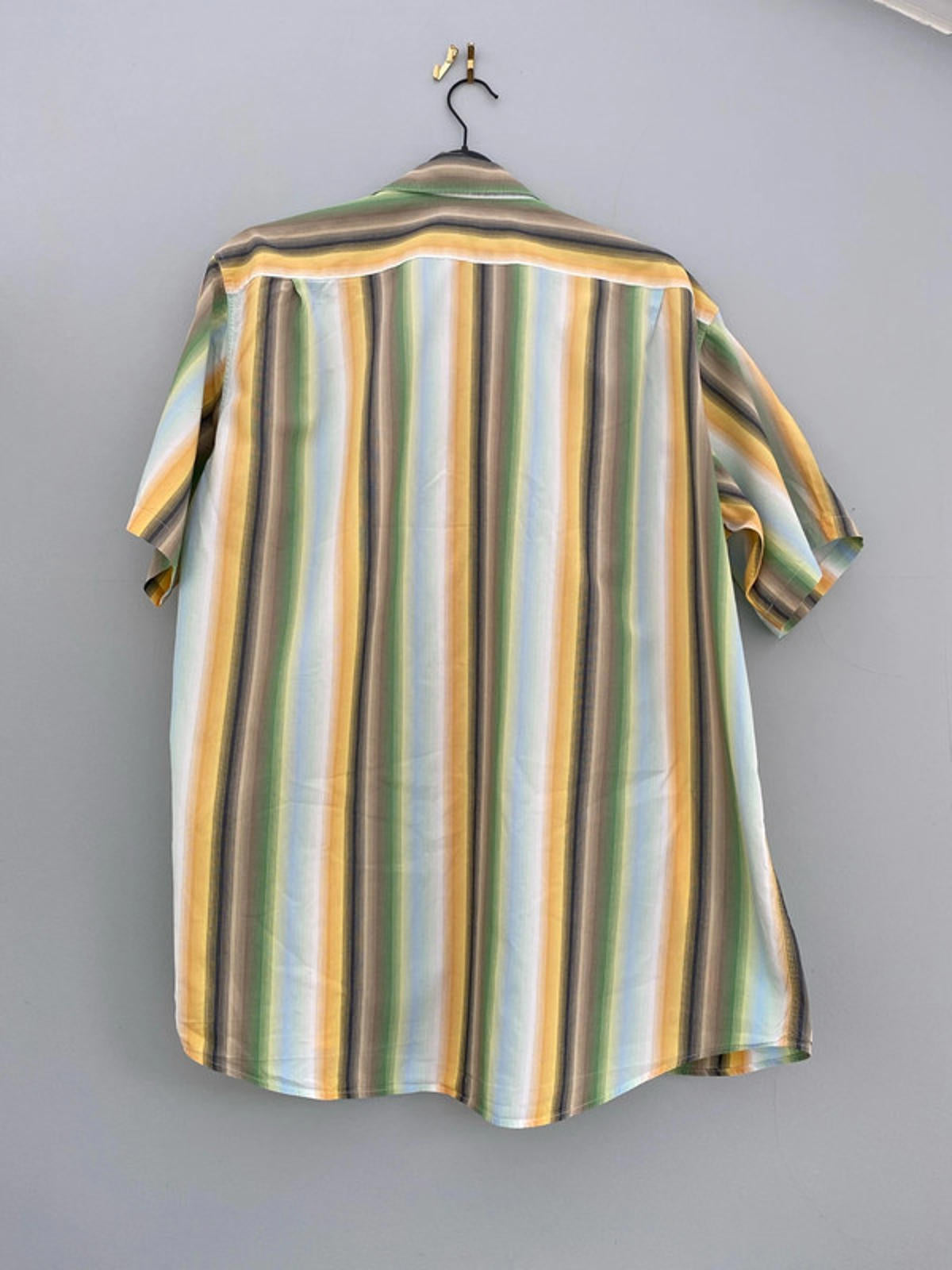 Lacoste short sleeve shirt size 42