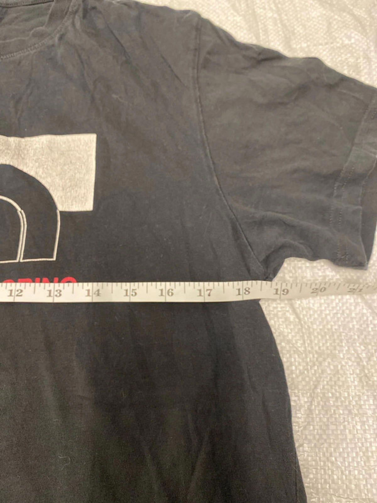 The North Face T shirt. Black. Medium