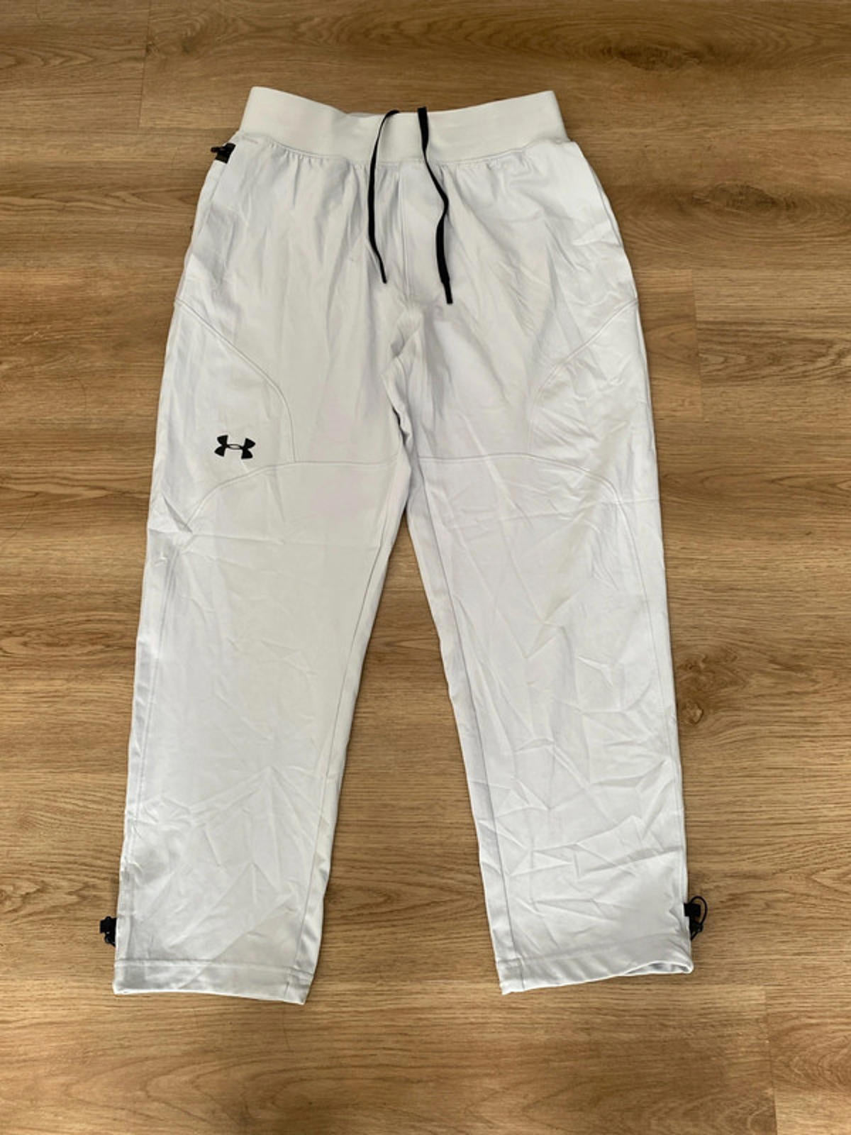 Under Armour loose for joggers medium