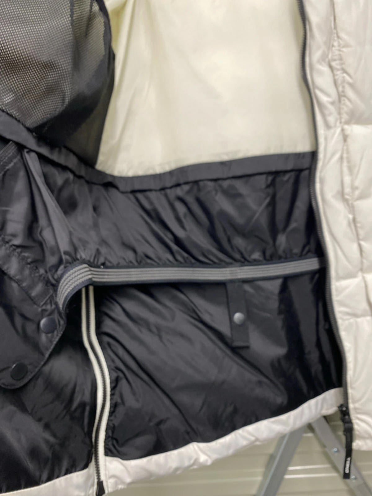 O’Neill Hyperdry  ski jacket / winter coat / puffer coat cream/pink medium