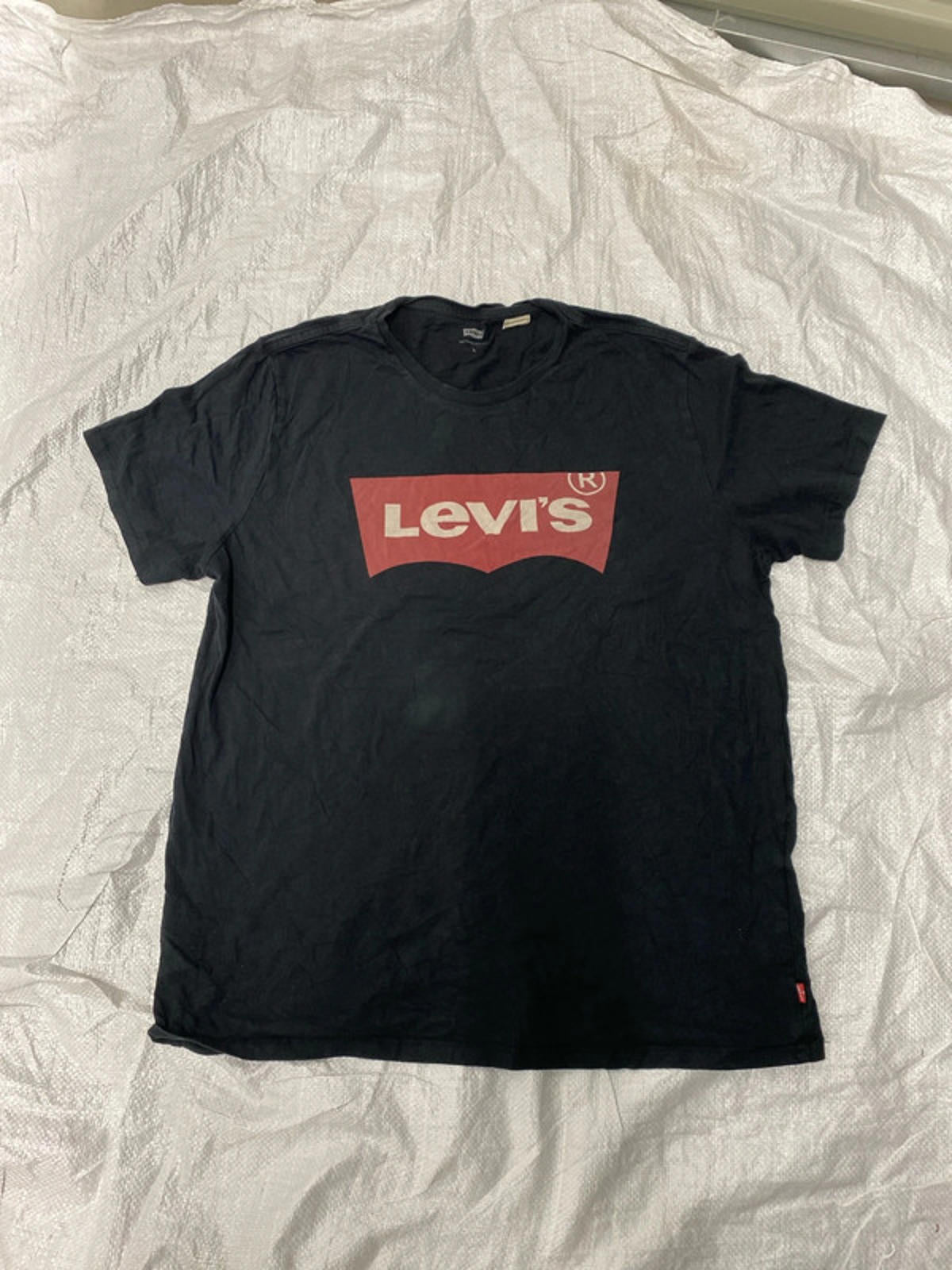 Levi’s mens large tshirt