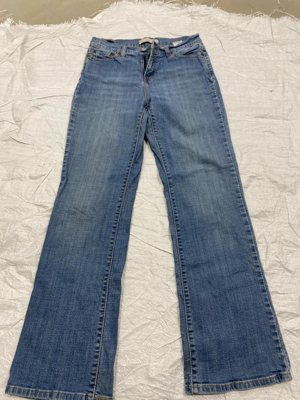 Levi’s Strauss 512 boot cut jeans 8