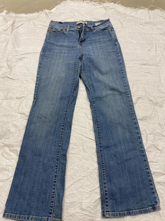 Levi’s Strauss 512 boot cut jeans 8